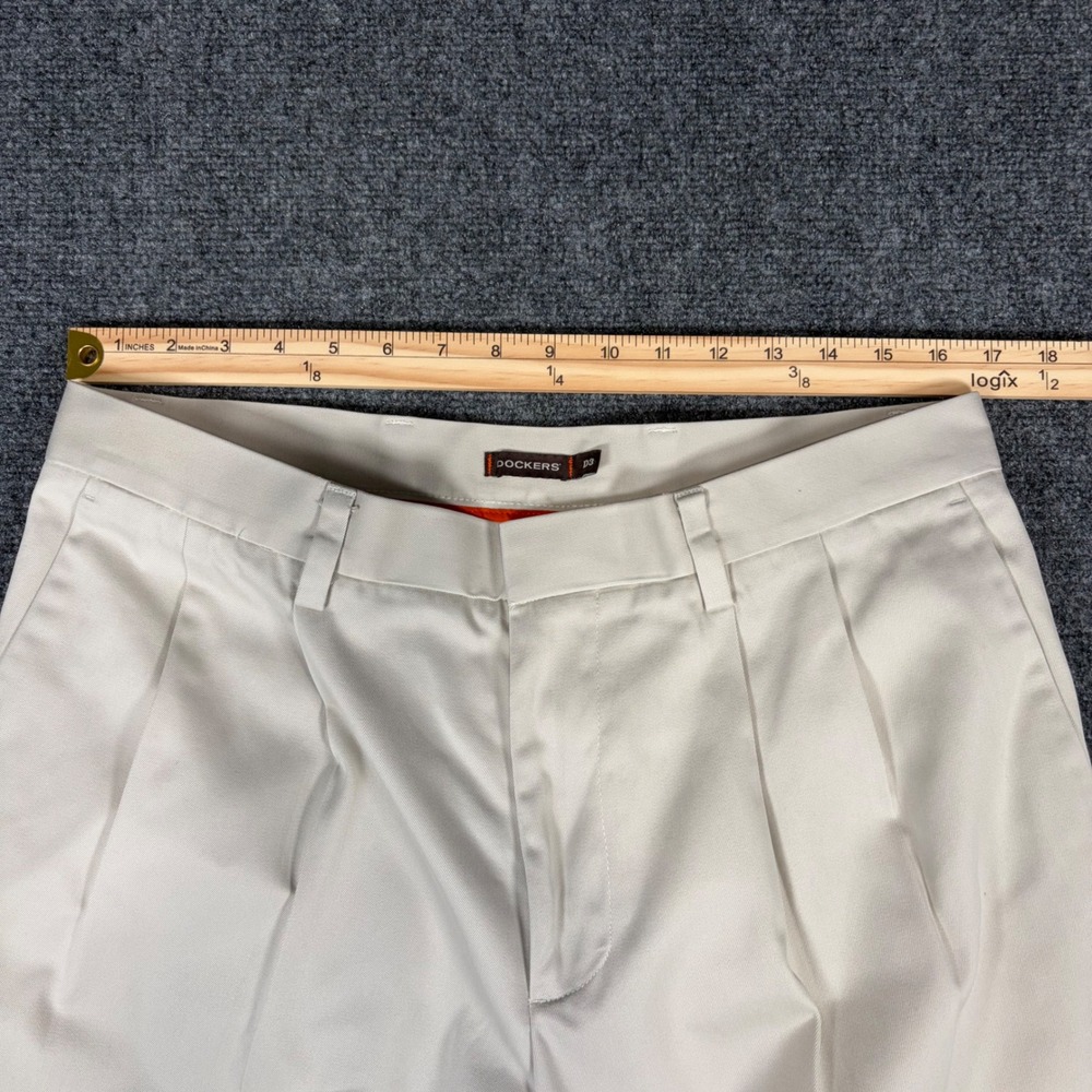 Dockers D3 Classic Fit Pleated Chinos Mens 34x31 Beige Khaki Cotton Pants - Picture 4 of 7